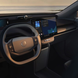 Ilustracja do artykułu: Pierwsze Volvo EX60 już u klientów. Polska cena zaczyna się od 281 900 zł