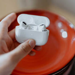 Apple AirPods z kamerą: Premiera możliwa już we wrześniu