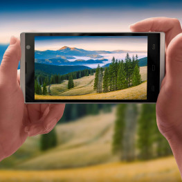Motorola z tele 3x, indukcją i LTPO 1.5K: Cichy bohater w niskiej cenie