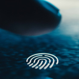 Czy możliwe jest dodanie dwóch odcisków palca na telefonie?