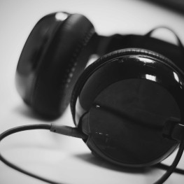 Duża przecena na słuchawki Nothing Headphone - idealny moment na zakup