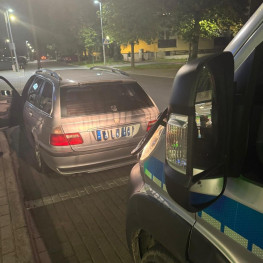 Ilustracja do artykułu: Driftował BMW na skrzyżowaniu. Stracił prawo jazdy na trzy miesiące