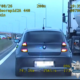 Ilustracja do artykułu: 147 km/h na S17 i ucieczka w pole. Za kierownicą BMW siedział 16-latek