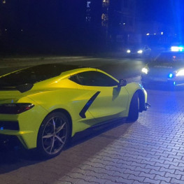 Ilustracja do artykułu: 29-latek prowadził Corvette mimo sądowego zakazu. Zatrzymała go otwocka drogówka