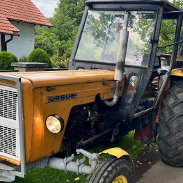 Ilustracja do artykułu: Prowadził ciągnik z 4-letnim synem. Miał blisko 2 promile i nie miał uprawnień