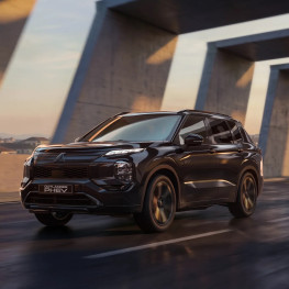 Ilustracja do artykułu: Mitsubishi Outlander PHEV tańszy o 45 000 zł w każdej wersji