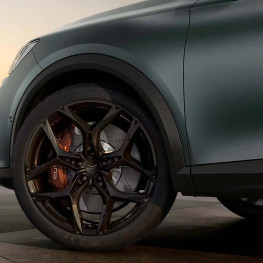 Ilustracja do artykułu: CUPRA Formentor VZ5 powstawał w seriach 999, 500 i 222 egzemplarzy