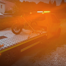 Ilustracja do artykułu: 18-latek uciekał motocyklem bez tablicy. Nie miał prawa jazdy ani ubezpieczenia
