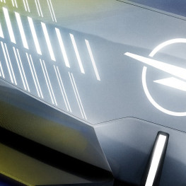 Ilustracja do artykułu: Opel pokazał pierwsze zdjęcia STX Concept. Kombi zadebiutuje w Paryżu