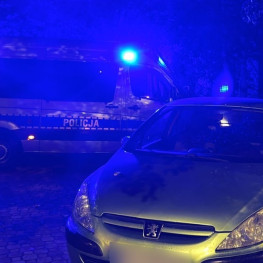 Ilustracja do artykułu: 28-latek miał blisko 2 promile. Peugeot trafił na parking, kierowca stracił prawo jazdy