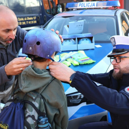 Ilustracja do artykułu: Policja prowadzi akcję „NURD” w Opolskiem. Kontrole objęły pieszych, rowerzystów i hulajnogi