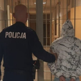 Ilustracja do artykułu: Kierowca miał blisko 2 promile i nie miał uprawnień. Zatrzymał go inny uczestnik ruchu