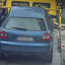 Ilustracja do artykułu: Miał 2,38 promila i uciekał przed policją. Auto trafiło na parking