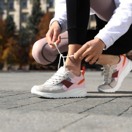 Sneakersy Damskie 2026: Białe, Kolorowe i Retro na Każdą Okazję