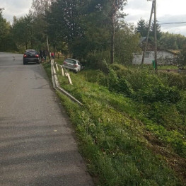 Pijany 29-latek wjechał Volkswagenem do rowu. Policjanci byli po służbie