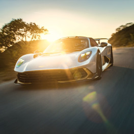 Ilustracja do artykułu: Aston Martin Valhalla Spider ma 1079 KM i pojedzie 350 km/h bez dachu