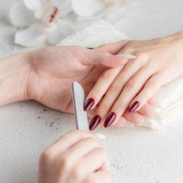 Manicure, który Odmładza: Efekty Widoczne od Zaraz!
