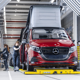 Ilustracja do artykułu: Nowy Marco Polo powstaje w zakładzie Mercedes-Benz w Ludwigsfelde