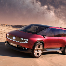 Ilustracja do artykułu: Renault E-Space Concept ma 4,70 m długości. Premiera 12 października w Paryżu