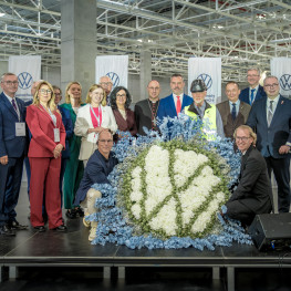 Ilustracja do artykułu: Nowe hale Volkswagena we Wrześni: 60 tys. m² dla elektrycznego Craftera i baterii