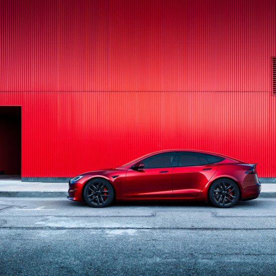 Model S, ilustracja do artykułu