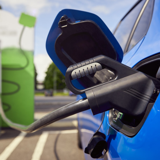 Ładowanie samochodu