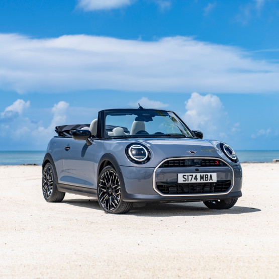 MINI Cooper Cabrio