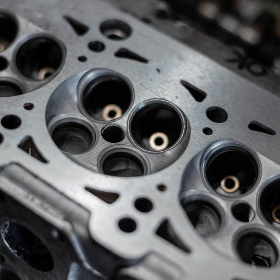 silnik v8