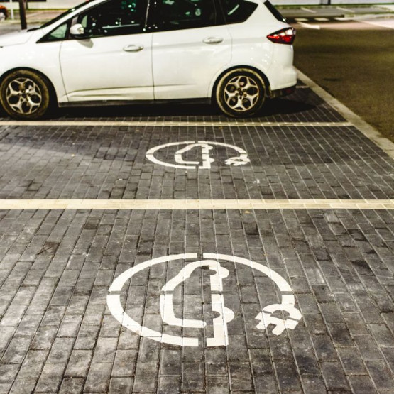parking dla samochodów elektrycznych