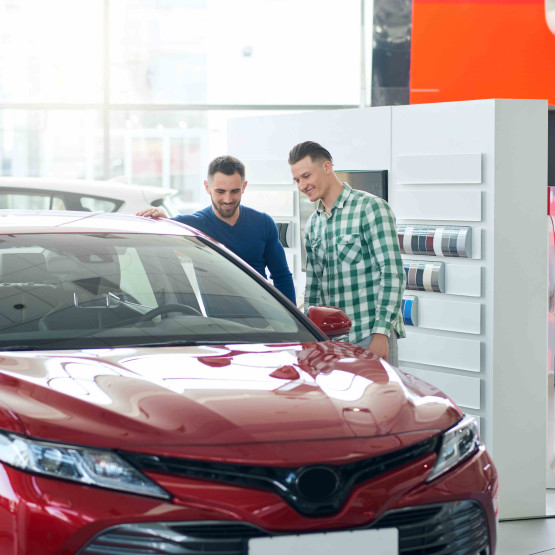 Toyota inwestuje miliard dolarów, potencjalna zmiana rynku samochodów