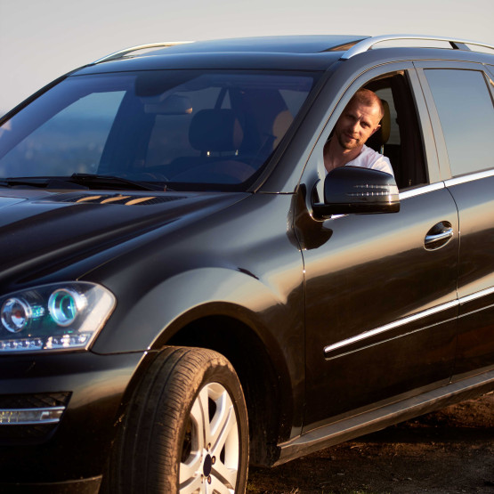 SUV