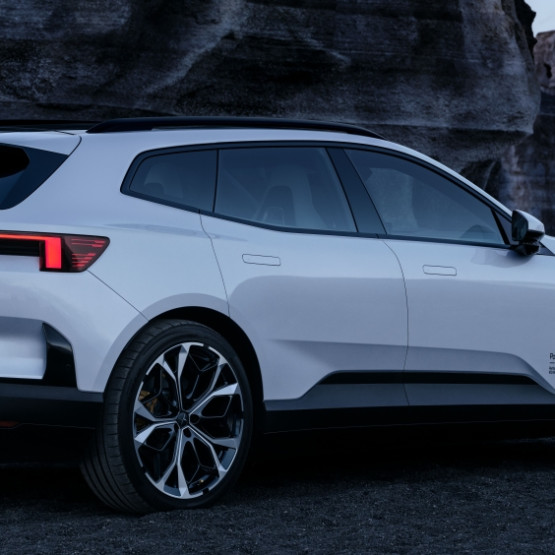 Polestar 4 SUV ma 1665 litrów bagażnika i zasięg do 630 km