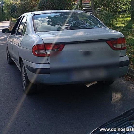 Samochód zatrzymany podczas kontroli w Bolesławcu, źródło: dolnoslaska.policja.gov.pl