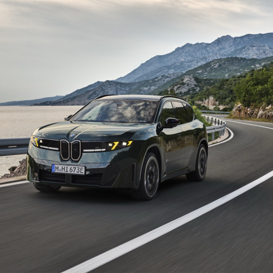 BMW iX3 M60 xDrive ma 612 KM i do 754 km zasięgu