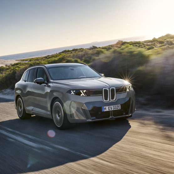 BMW iX5 60 xDrive ma oferować do 850 km zasięgu. Produkcja ruszy w grudniu