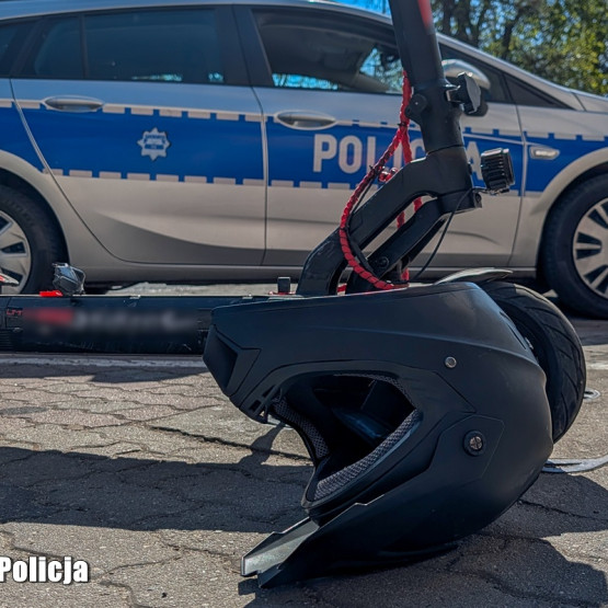 Hulajnoga elektryczna zatrzymana podczas policyjnej kontroli, fot. lubuska.policja.gov.pl