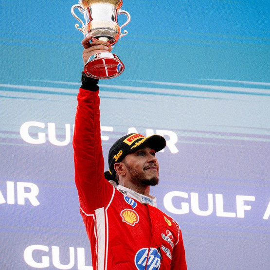 Ferrari odrobiło straty po złym wyborze opon. Hamilton trzeci, Leclerc czwarty